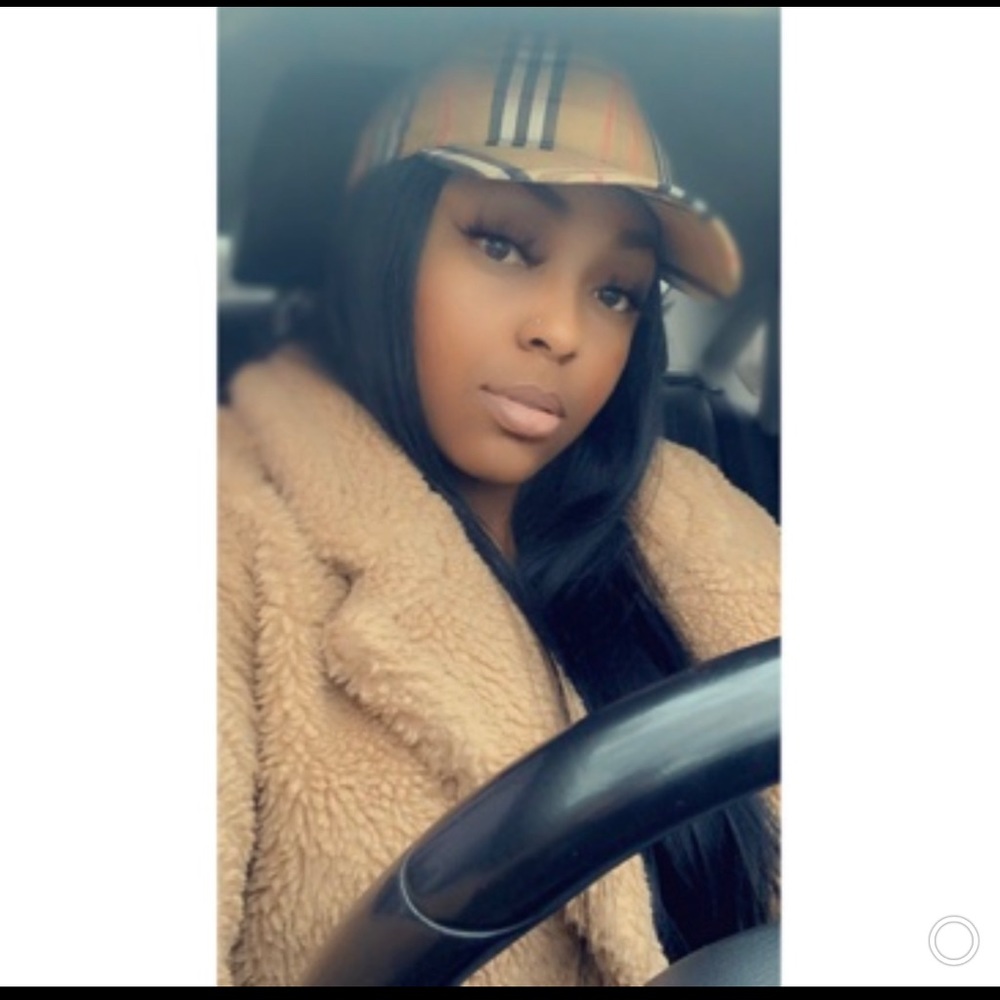 Meet your Posher, Jameisha